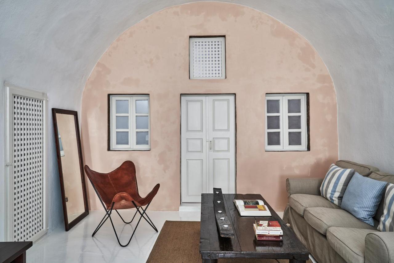 Vakantiehuis 2 Bedroom Charming With Outdoors Jacuzzi Megalochori (Santorini)