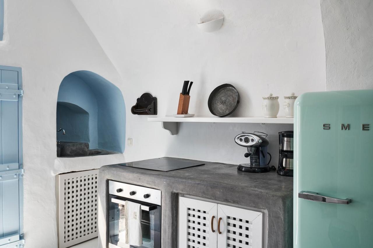 2 Bedroom Charming With Outdoors Jacuzzi Megalochori (Santorini)